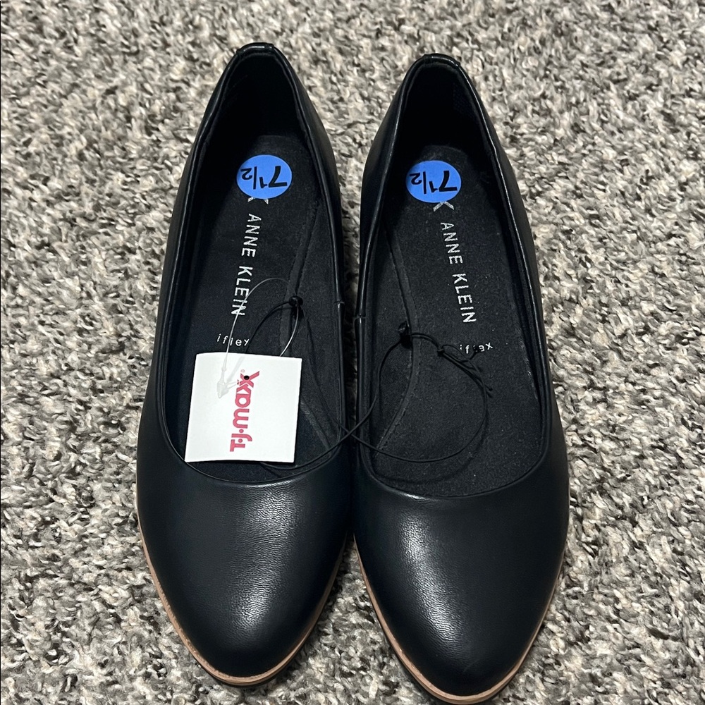 Anne Klein black flats